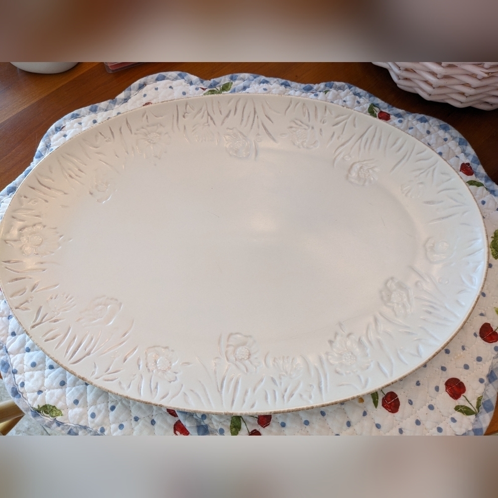 Oval Platter Two Tone Sculpted Cream Tan Stoneware Wildflowers Embossed New